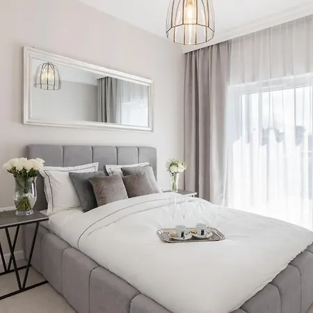 Hotel Biznes By Shausha Garden1 *